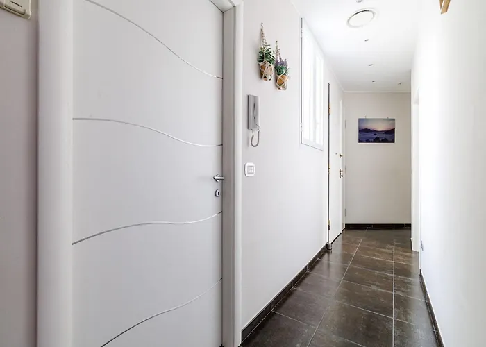 Apartment Le Saint Charles-parking-climatisation-centre *